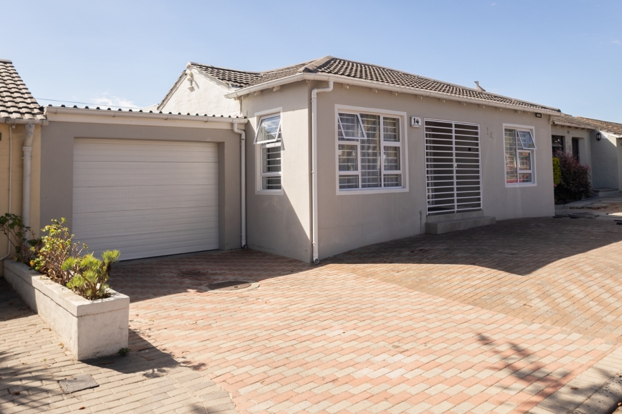 4 Bedroom Property for Sale in Northpine Western Cape